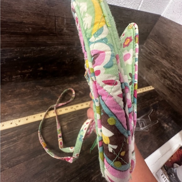 Vera Bradley Pink and Green Quilted Crossbody Bag Purse with Floral Pattern - Picture 5 of 8